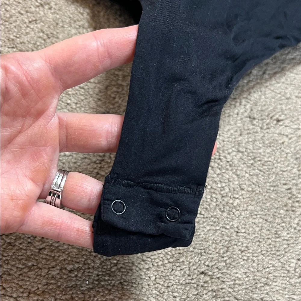 Elegant Black Long Sleeve Bodysuit - Picture 4 of 4